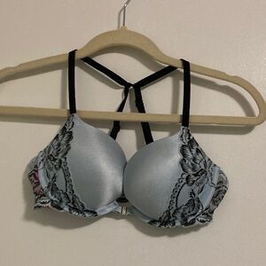 La senza beyond sexy 34B Elegant Lace Trimmed Bra in Light Blue and Black